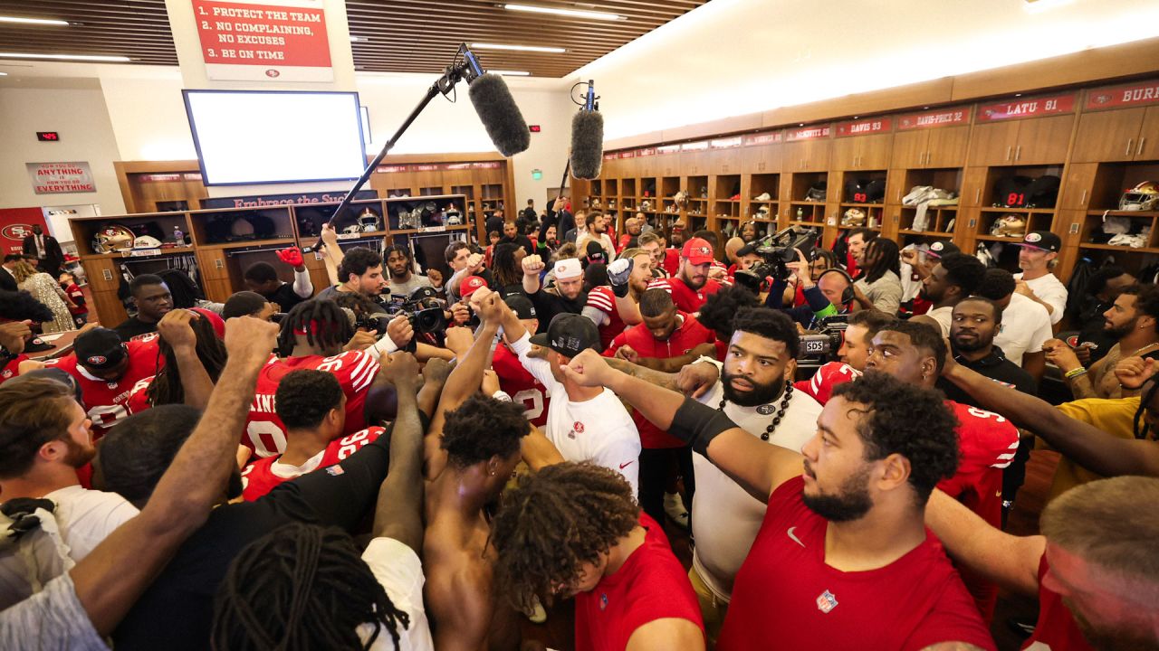 49ers Celebrate Postgame Following 35-16 Win Over Cardinals 