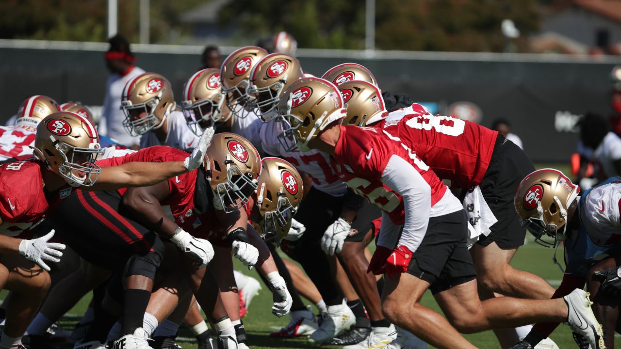 49ers Players Hit the Practice Field in Preparation for 'Sunday Night  Football'