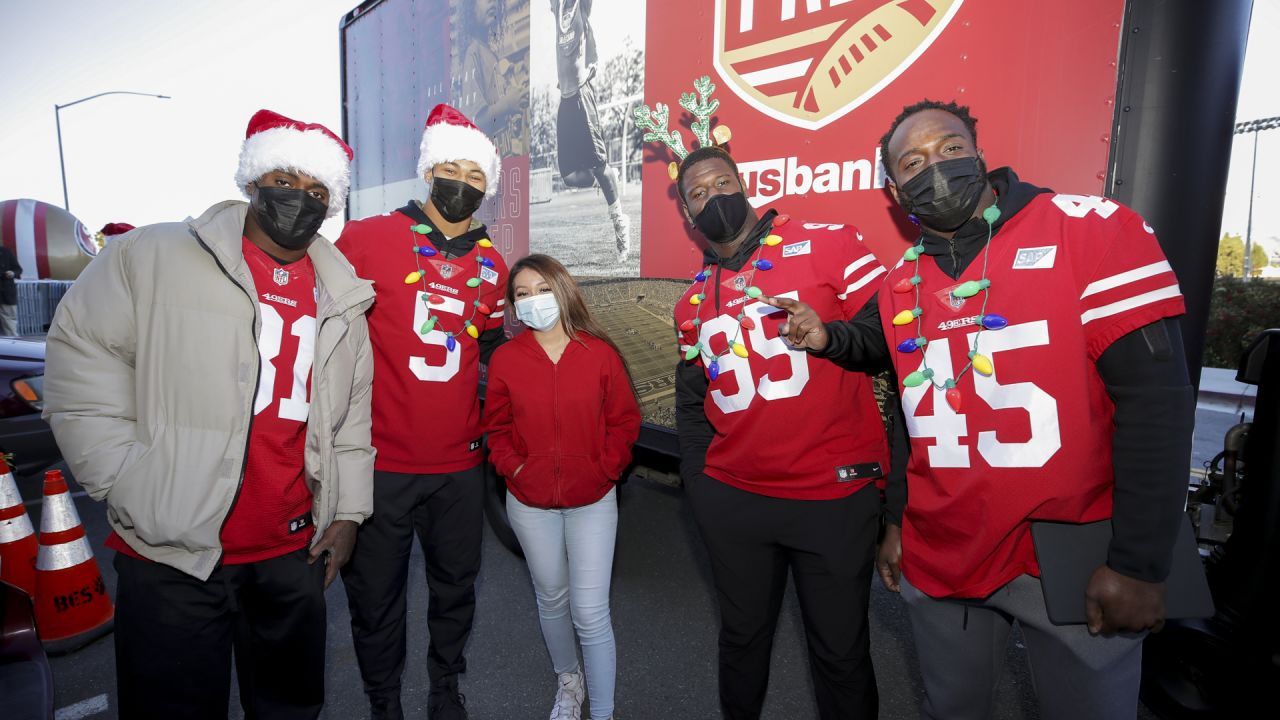 Deebo Samuel 19 Sweatshirt - Jolly Family Gifts