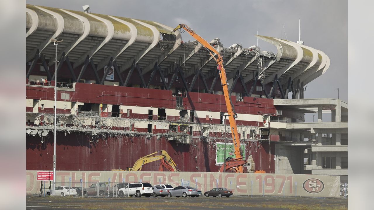 Generations of memories for staff as Candlestick Park prepares to close, San Francisco News