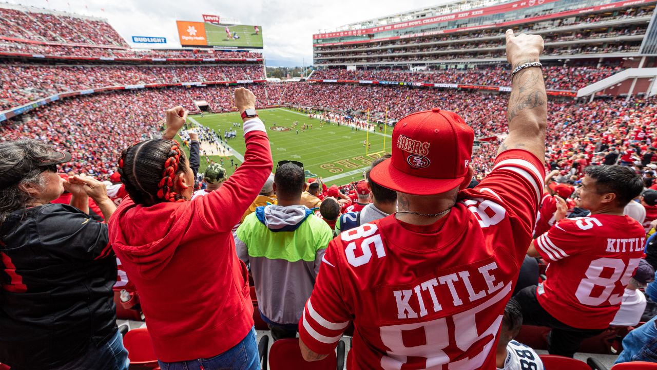 It's #gameday Faithful! The @49ers are finally back home at Levi's