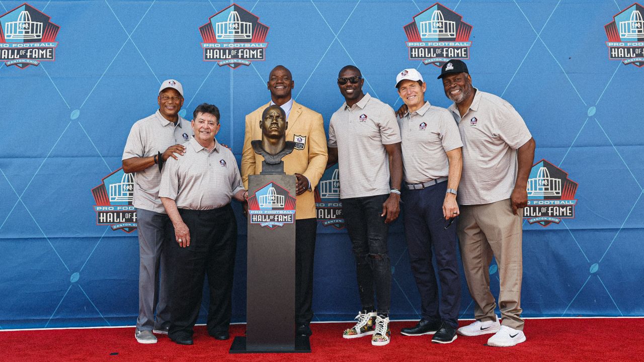 Four Former 49ers Named Semifinalist for Pro Football Hall of Fame Class of  2022