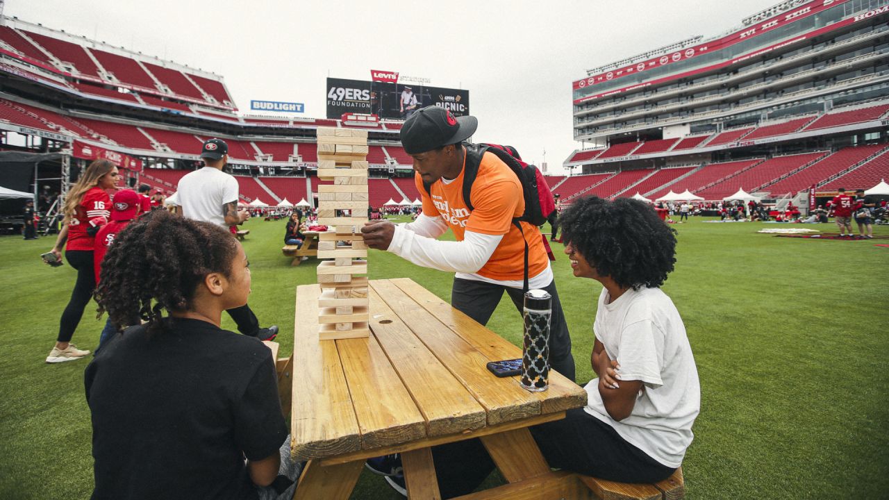 Faithful and 49ers Back at Home for 2nd Annual 49ers Foundation Picnic -  Niners Nation