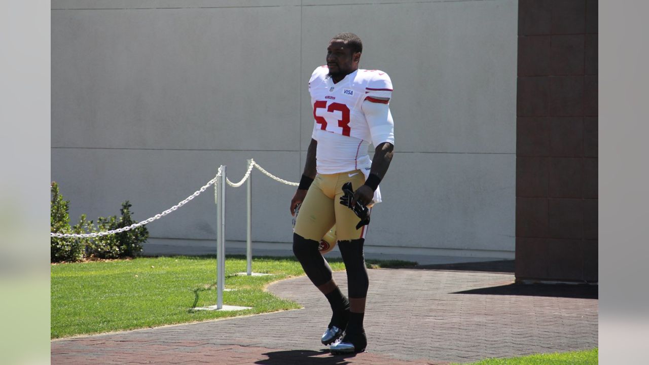 49ers training camp: After NaVorro Bowman injury, Patrick Willis at helm of  banged-up defense - Sports Illustrated