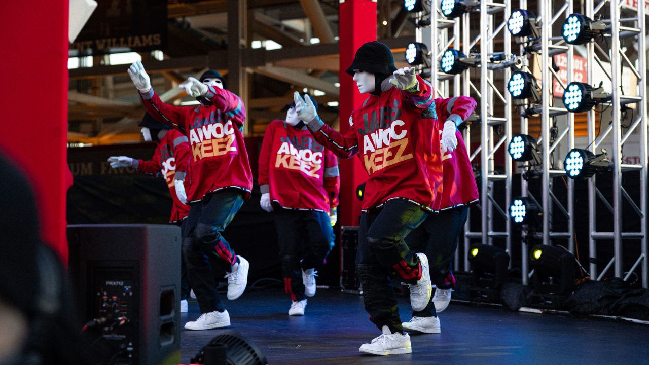 JABBAWOCKEEZ at the 2022 NFL PRO BOWL 