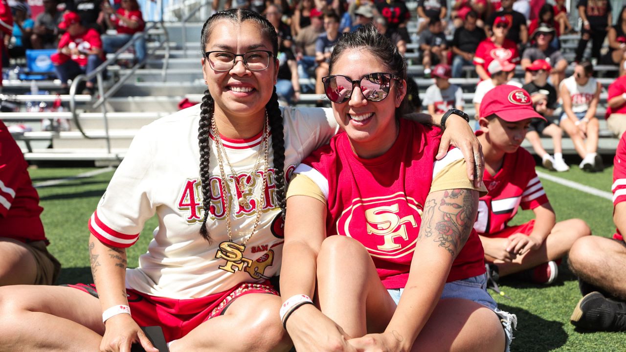 \ud83c\udfdf\ufe0f 49ers Faithful Bring the Energy to Training Camp