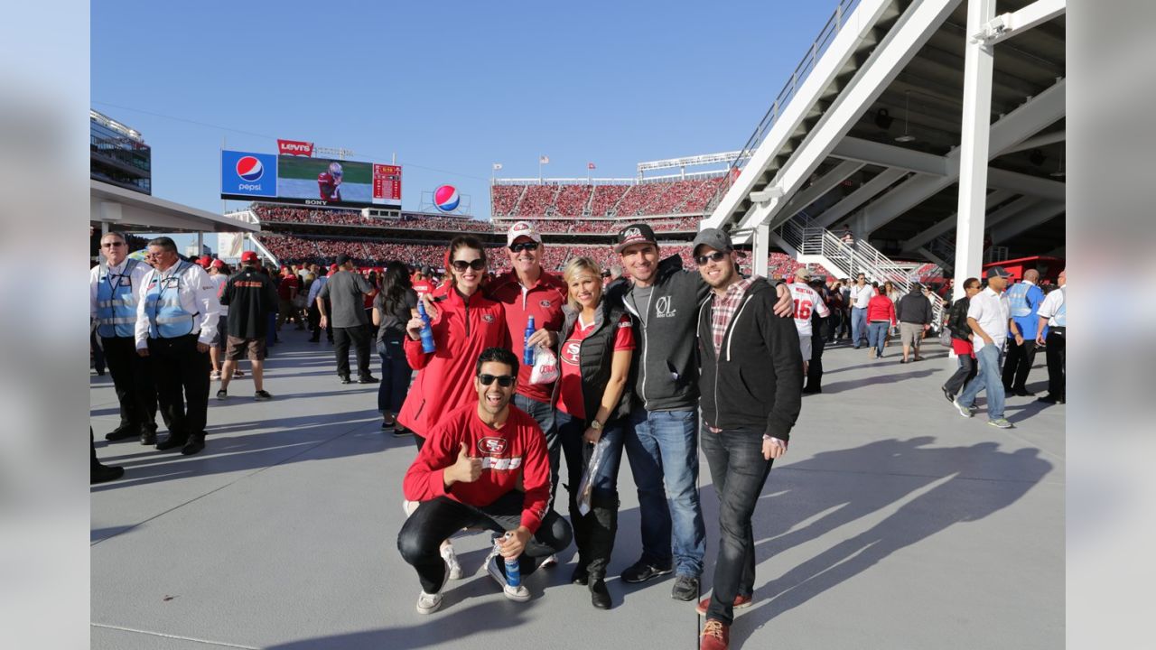 49ers Rush Road-Trip Week 13 Dolphins vs 49ers home game tailgate party  walking to Levi's Stadium 