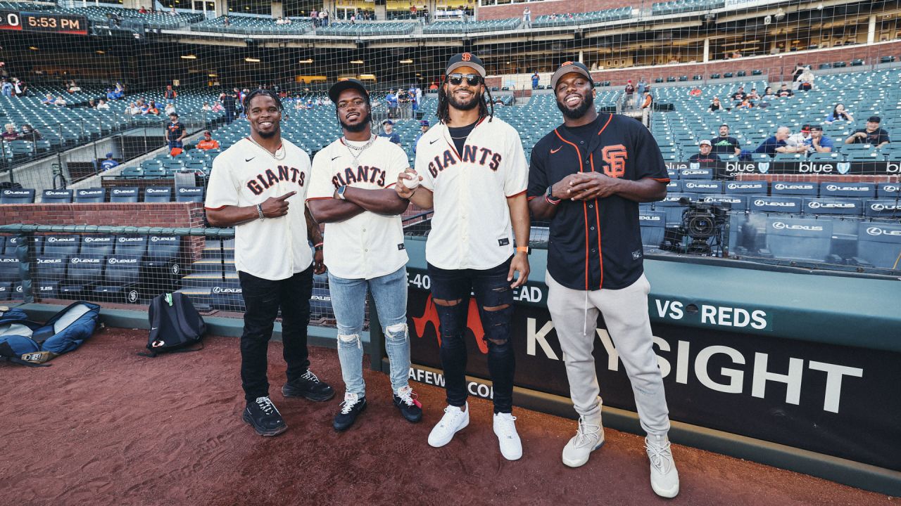 49ers Throw First Pitch at SF Giants Game