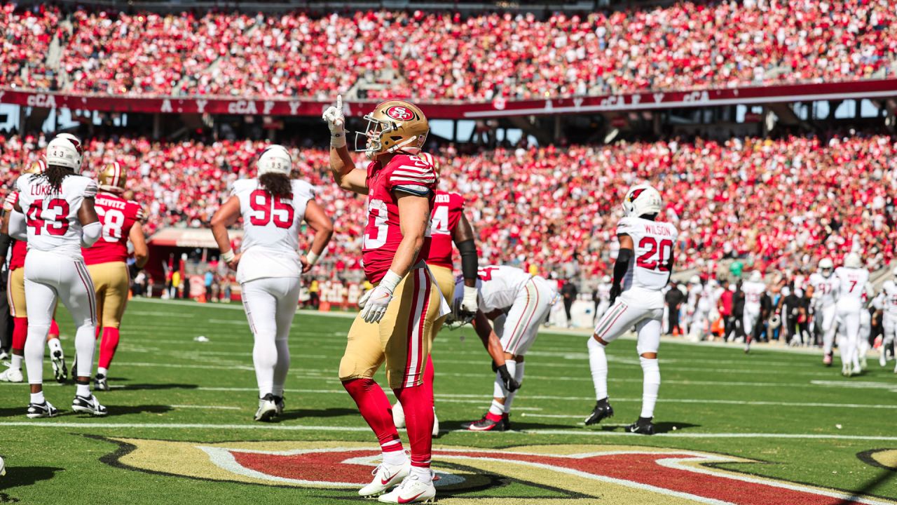 Arizona Cardinals vs. San Francisco 49ers. Fans support on NFL Game.  Silhouette of supporters, big screen with two rivals in background Stock  Photo - Alamy