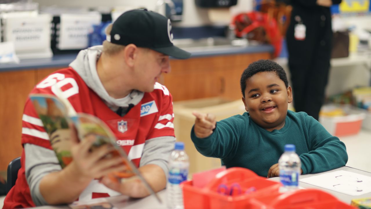 San Francisco 49ers - Fred Warner, Trent Williams and Javon Kinlaw earn  honors from the Professional Football Writers of America following their  noteworthy 2020 campaigns 