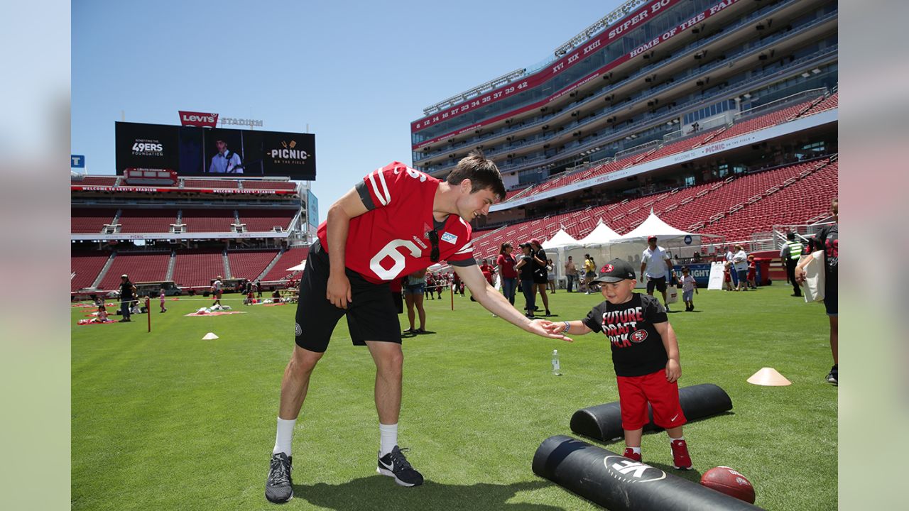 49ers Foundation Presents Picnic on the Field