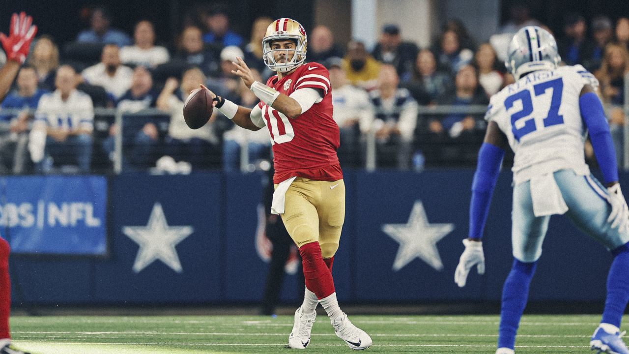 Green Bay, United States. 22nd Jan, 2022. San Francisco 49ers' Jimmy  Garoppolo (10) waves to the crowd after beating the Green Bay Packers 13-10  in their NFC divisional playoff game at Lambeau