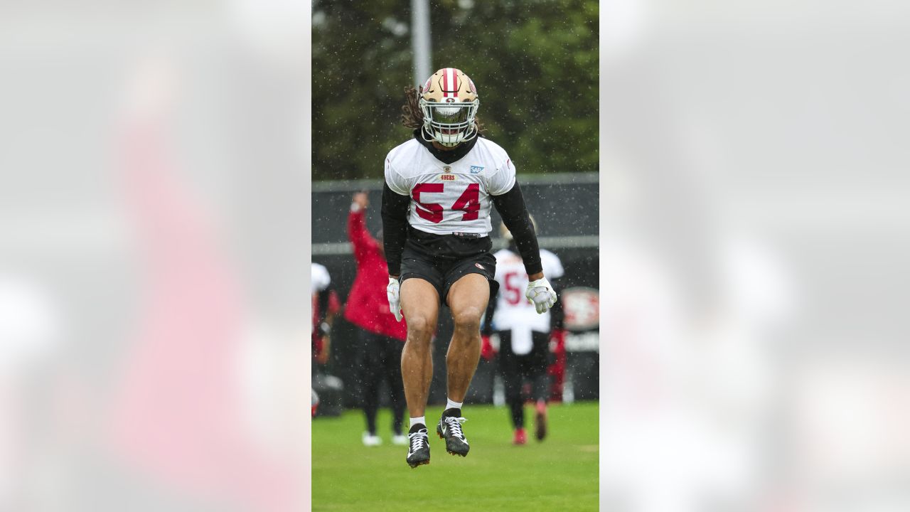 49ers Practice in the Rain Ahead of Super Wild Card Weekend vs. Seahawks