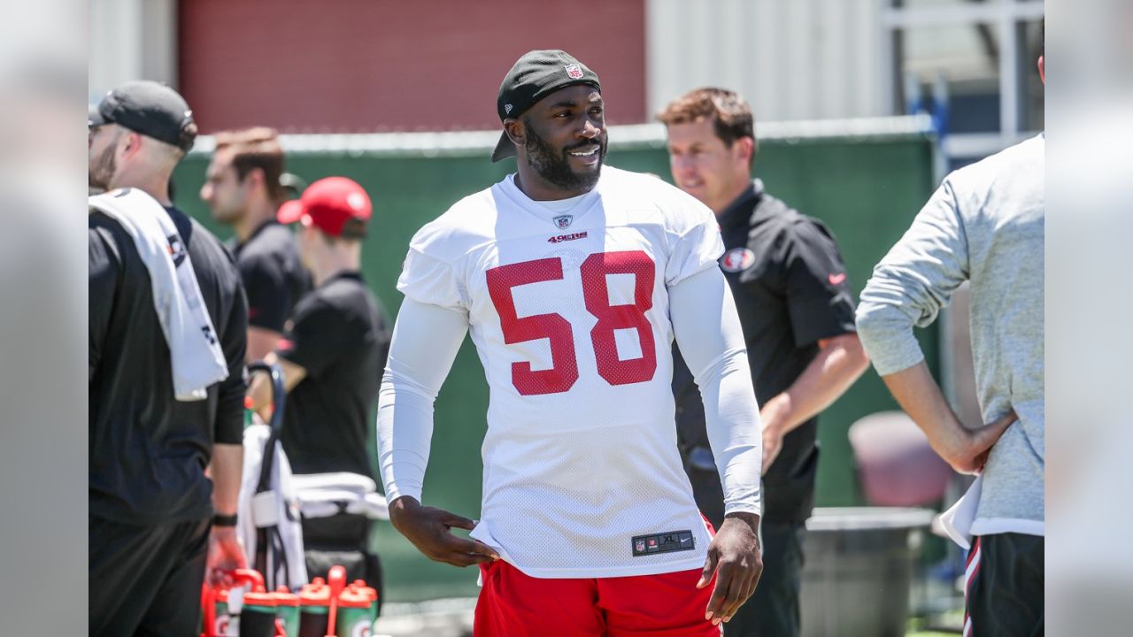 Looking Back on Elvis Dumervil's Impact as a 49ers Pass-Rusher