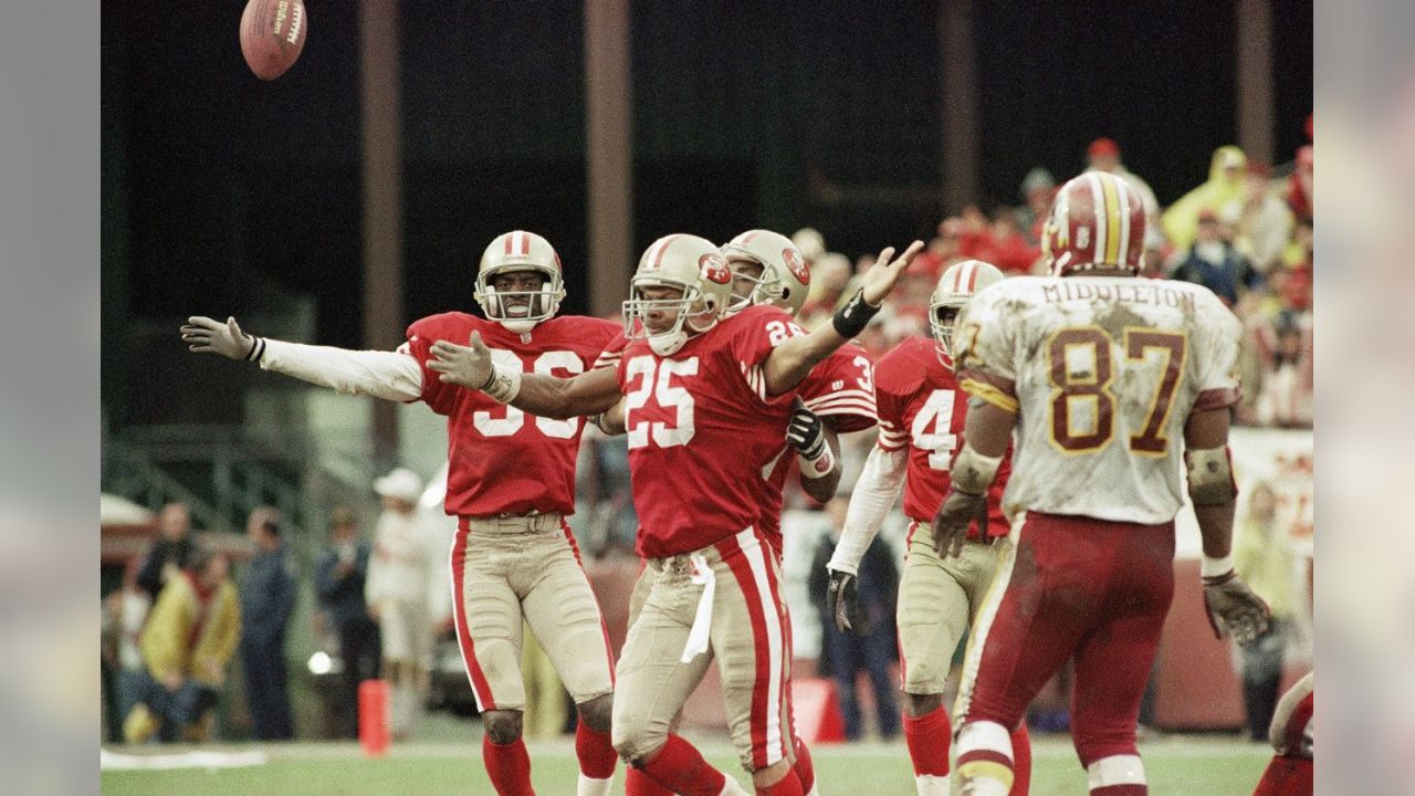 Safety Merton Hanks #36 of the San Francisco 49ers in action.Circa