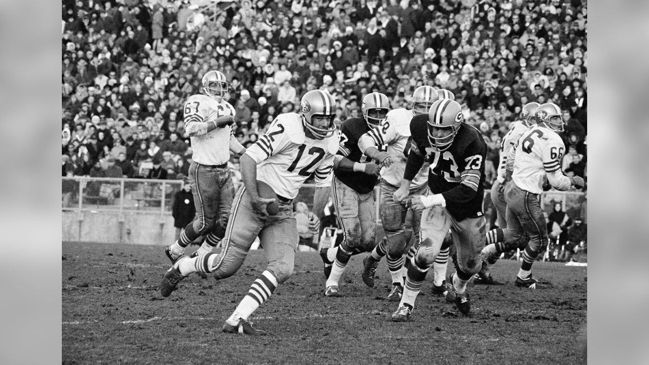 San Francisco, California, USA. 19th Nov, 1989. San Francisco 49ers vs  Green Bay Packers at Candlestick Park Sunday, November 19, 1989. Packers  beat 49ers 21-17. Packer running back Brent Fullwood Credit: Al