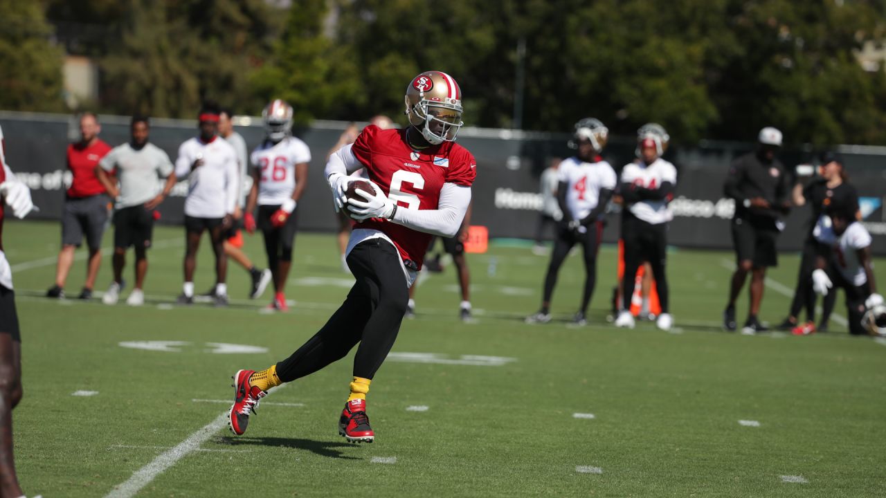 49ers Players Hit the Practice Field in Preparation for 'Sunday Night  Football'