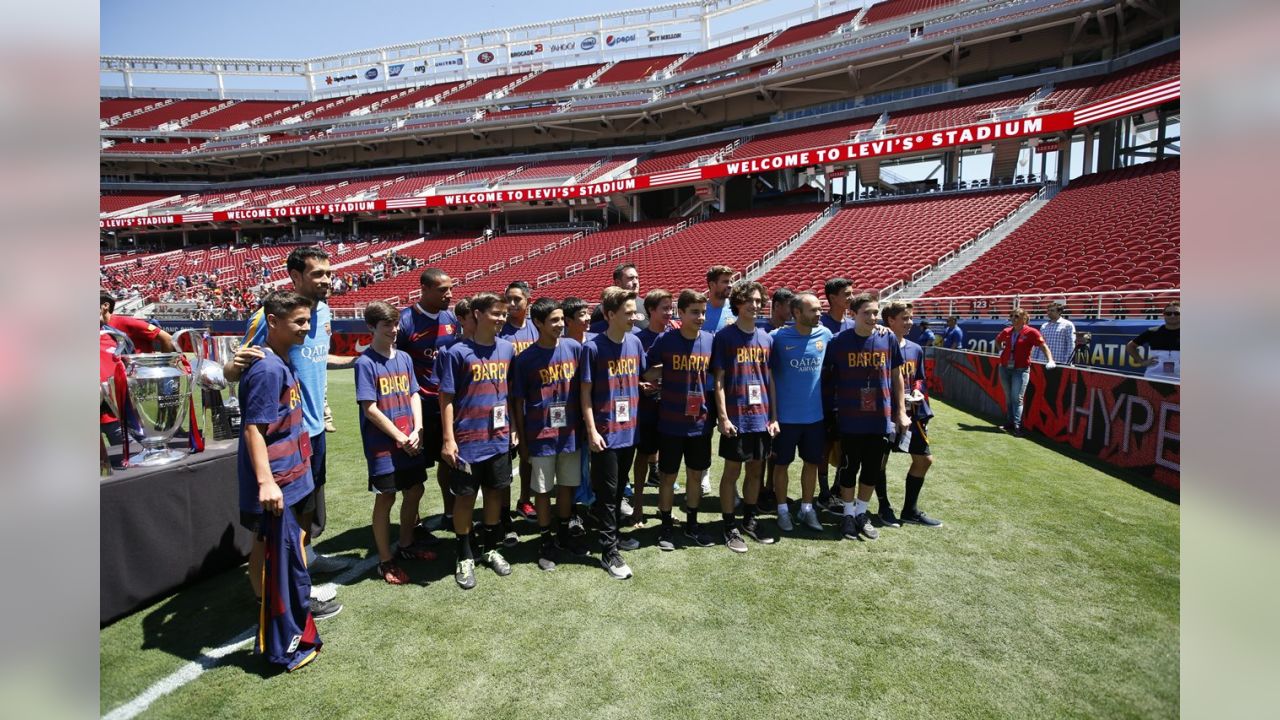 49ers Meet up with FC Barcelona