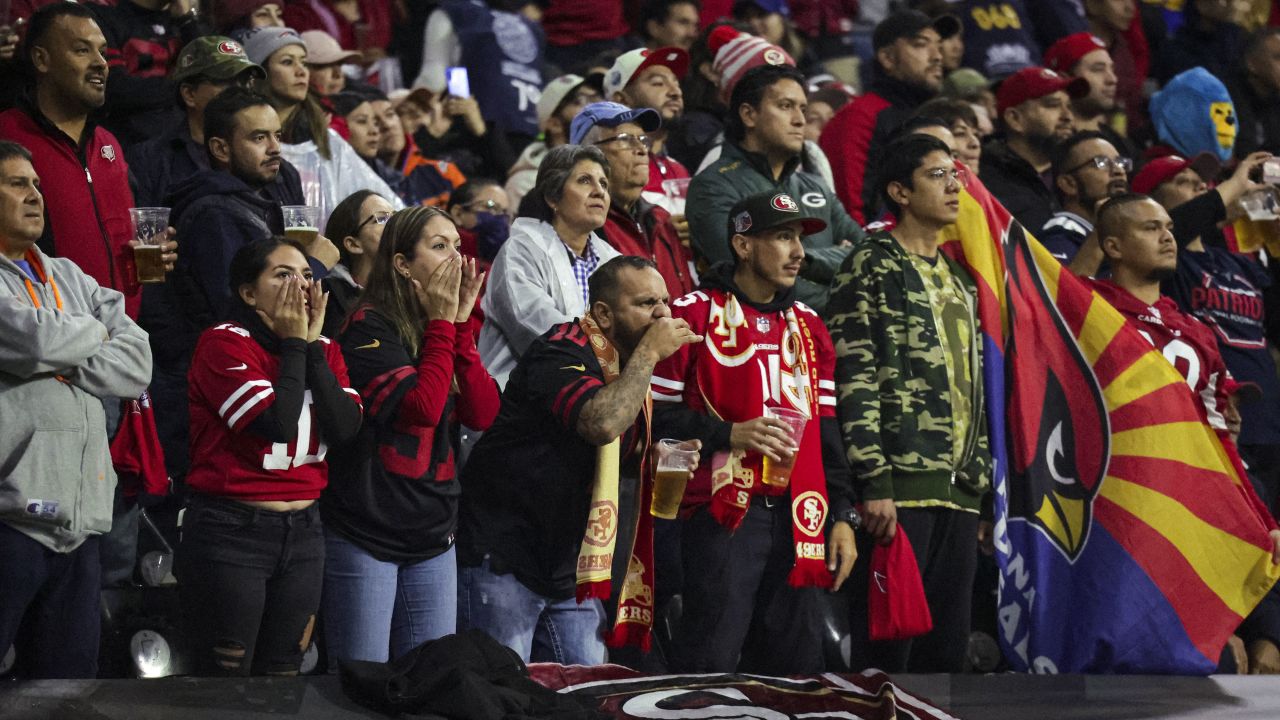 49ers players, coach praise Mexico City fans for Monday night's turnout -  Sactown Sports