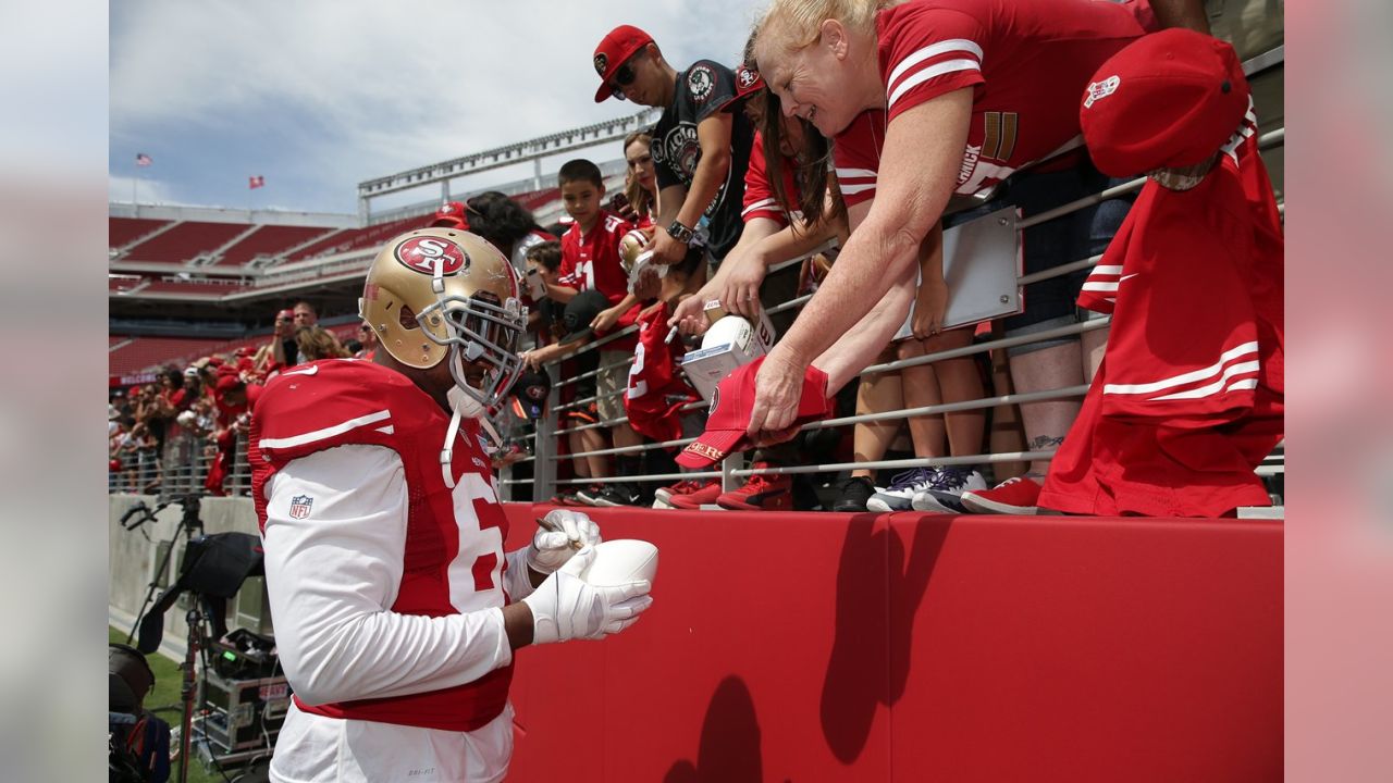 49ers Players Signing Autographs for the Faithful