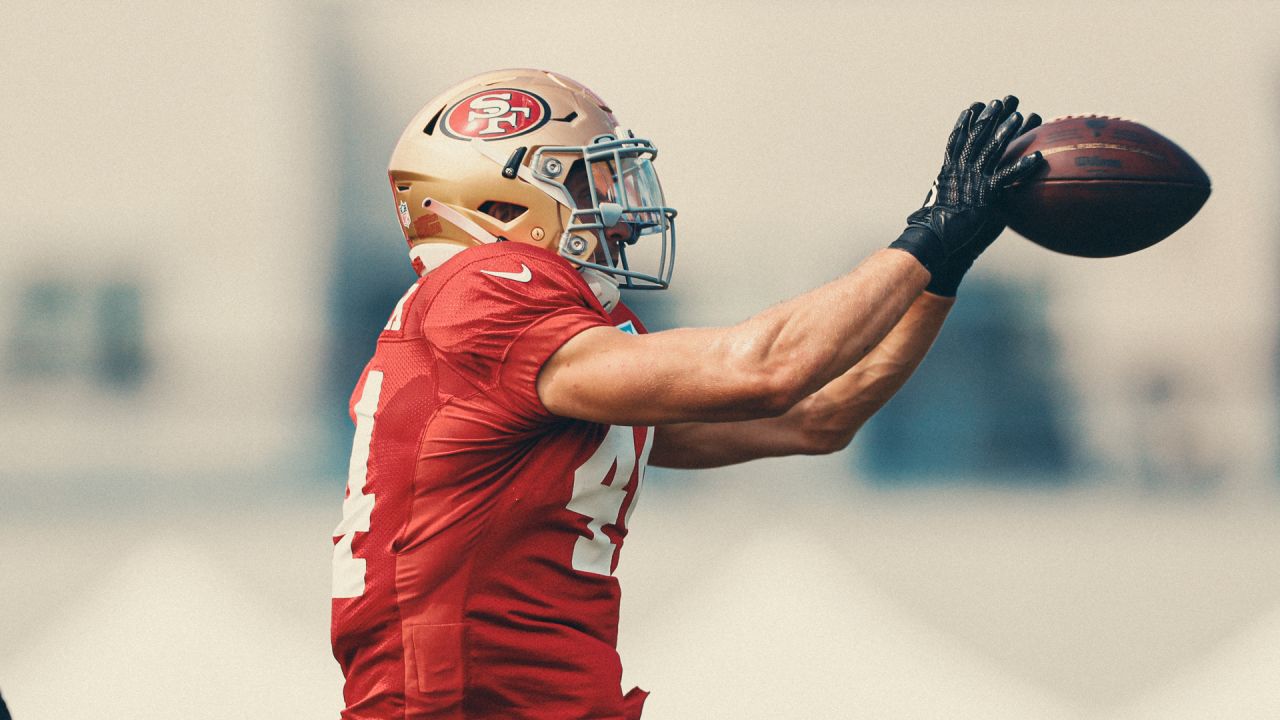 San Francisco 49ers wide receiver Tay Martin (83) runs with the ball during  the NFL football team's training camp in Santa Clara, Calif., Monday, Aug.  1, 2022. (AP Photo/Josie Lepe Stock Photo - Alamy