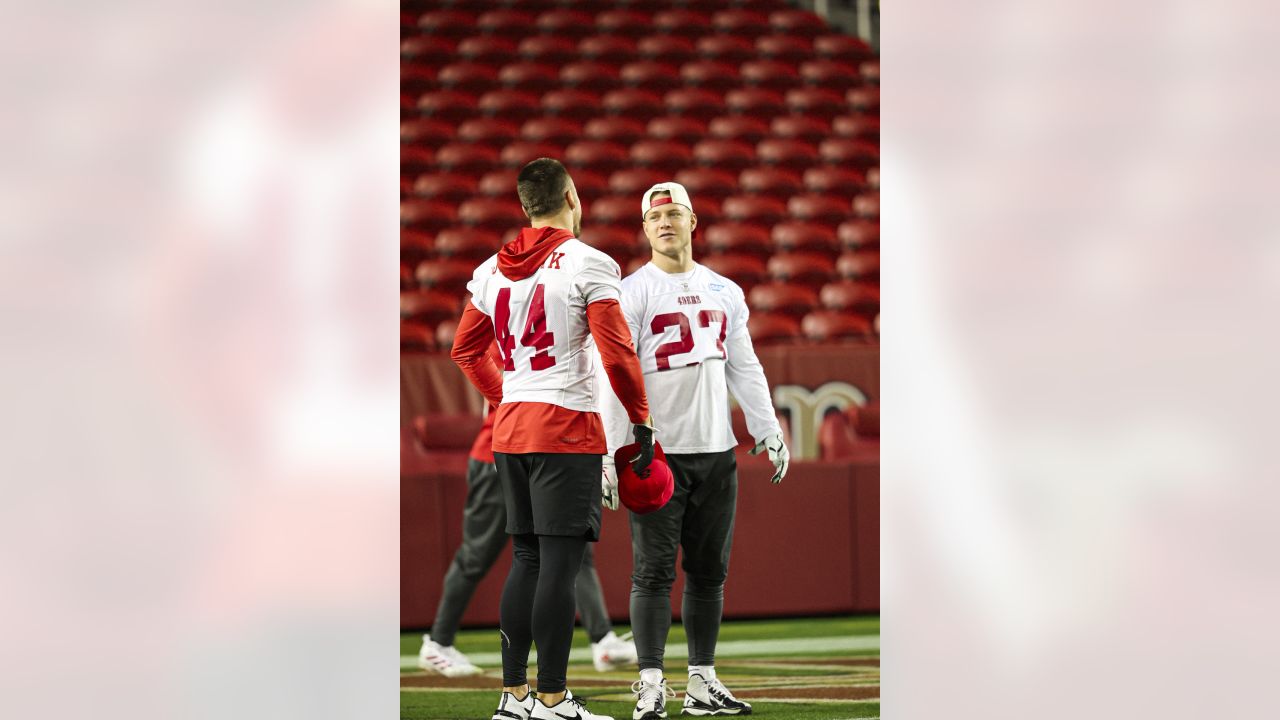 49ers Players Practice in Levi's® Stadium Before 'TNF' vs. the