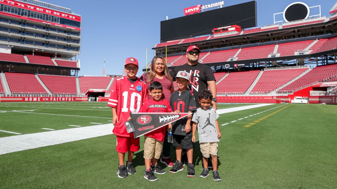 49ers Players Welcome Benny into the Huddle for a Special 49ers Wish