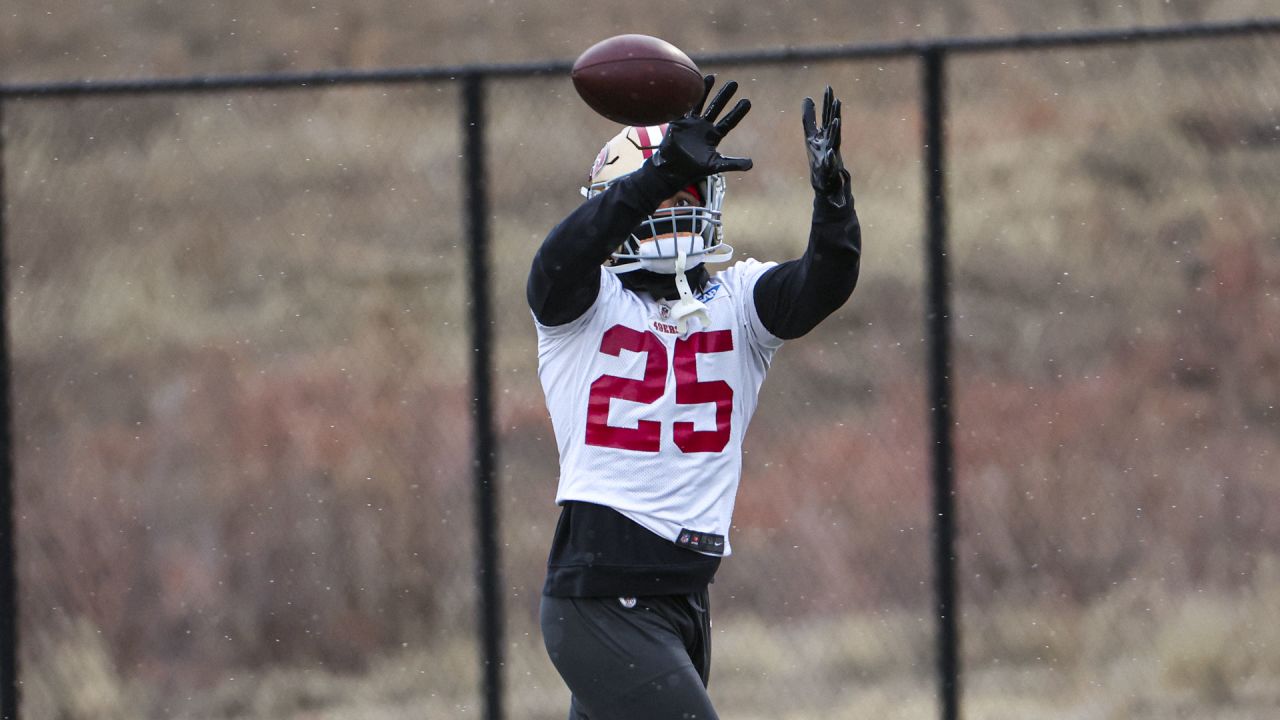 49ers Viajan a la Ciudad de México para Enfrentar a Cardinals en 'MNF'