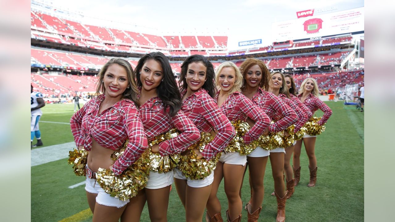 49ers Gold Rush Photos from Week 12 – Ultimate Cheerleaders