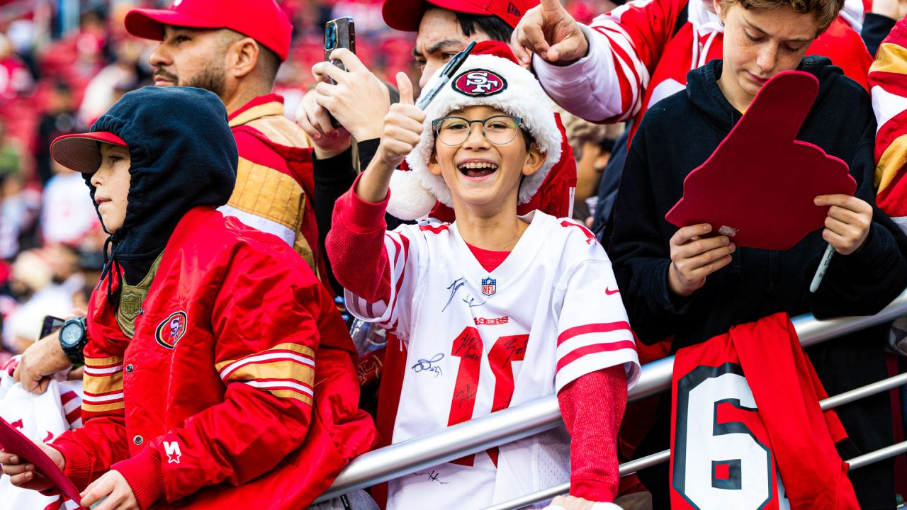 Watch all the 49ers fans cheer and send off the team to Miami - Niners  Nation