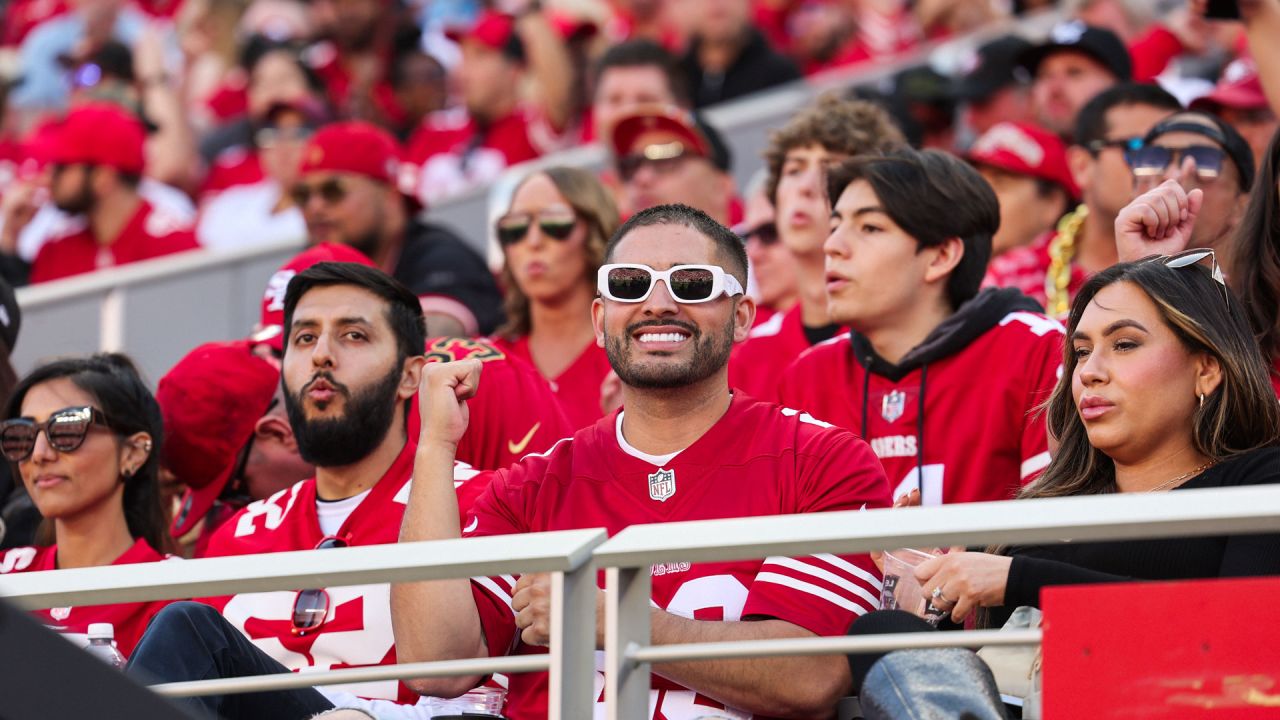 \ud83d\udce3 49ers Faithful Bring High Energy to Levi's\u00ae Stadium