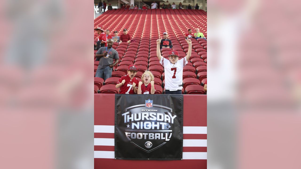 49ers Fan Clubs Offer Unique Opportunities for Fans in 2016