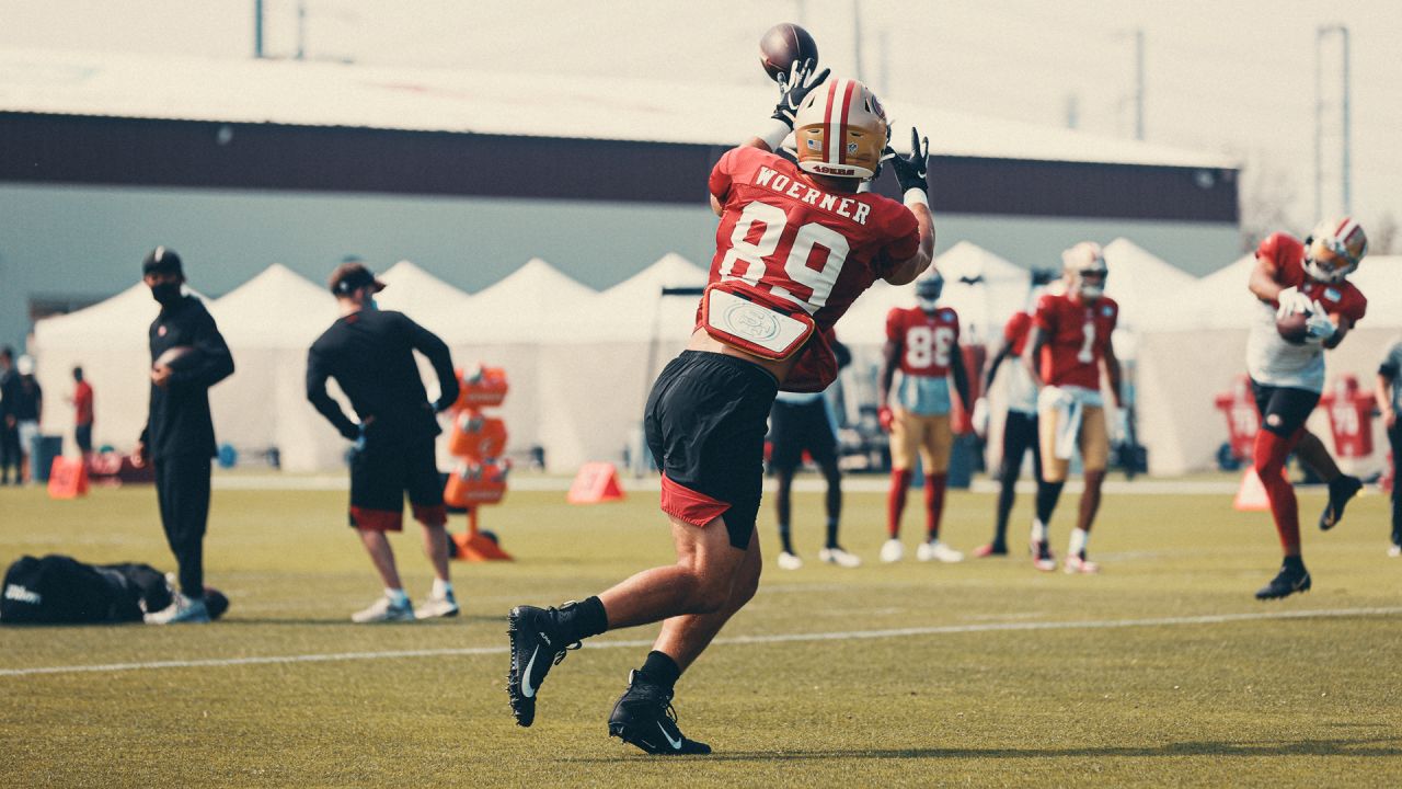 San Francisco 49ers wide receiver Tay Martin (83) runs with the ball during  the NFL football team's training camp in Santa Clara, Calif., Monday, Aug.  1, 2022. (AP Photo/Josie Lepe Stock Photo - Alamy