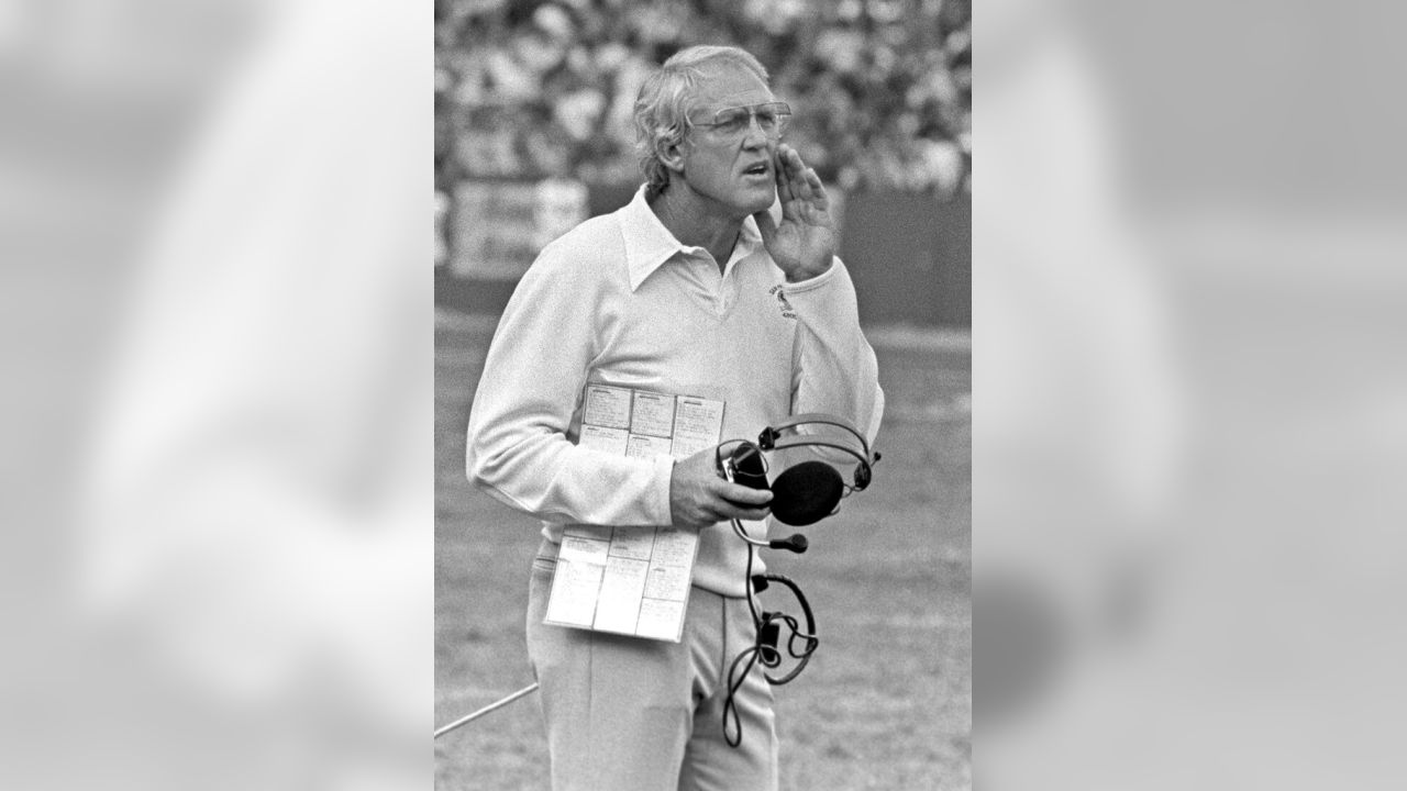 BILL WALSH Coach STANFORD San Francisco 49ers HALL OF FAME Sportscaster  SLIDE 5