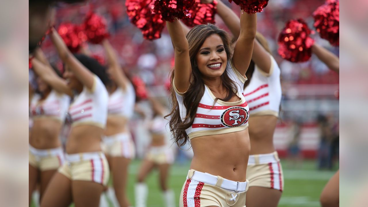 49ers' Gold Rush Cheerleaders 2015