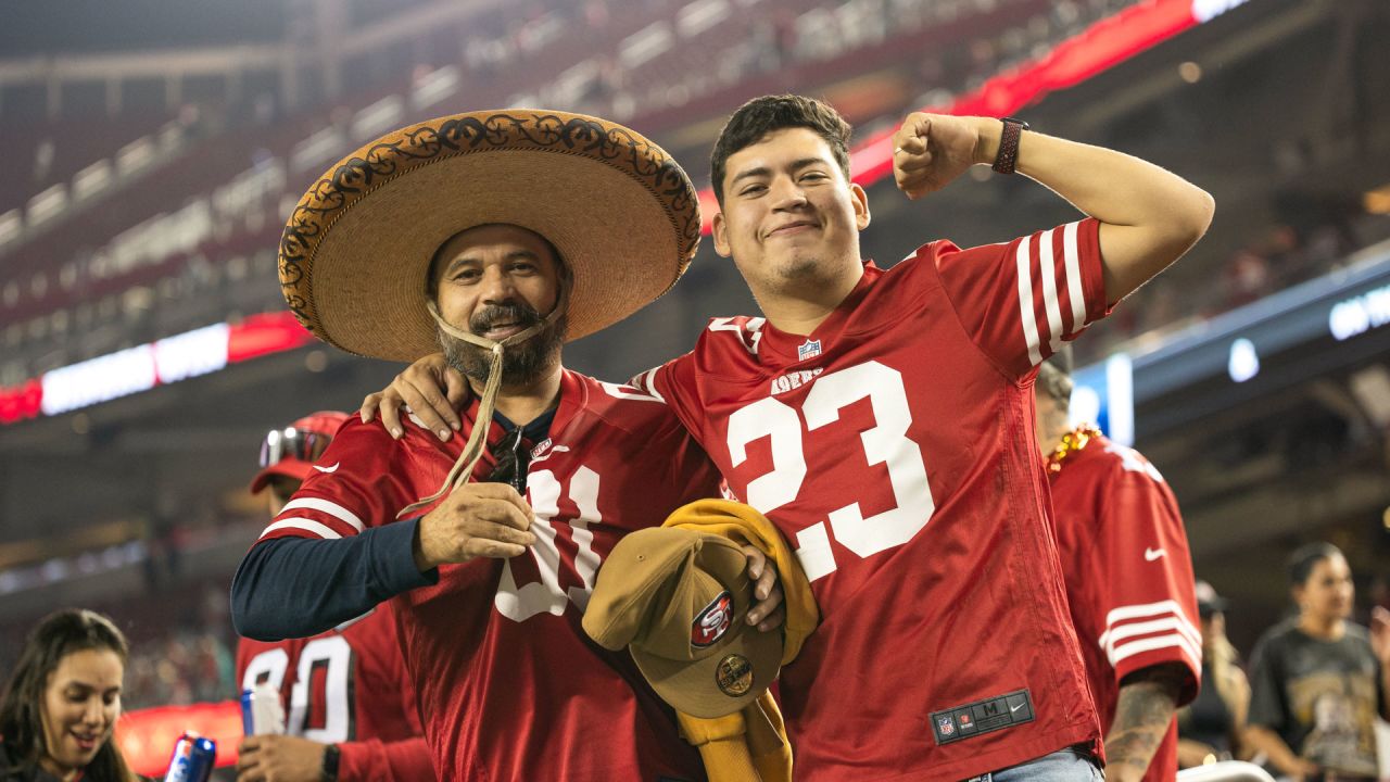 \ud83d\udce3 49ers Faithful Bring Primetime Energy to Levi's\u00ae Stadium