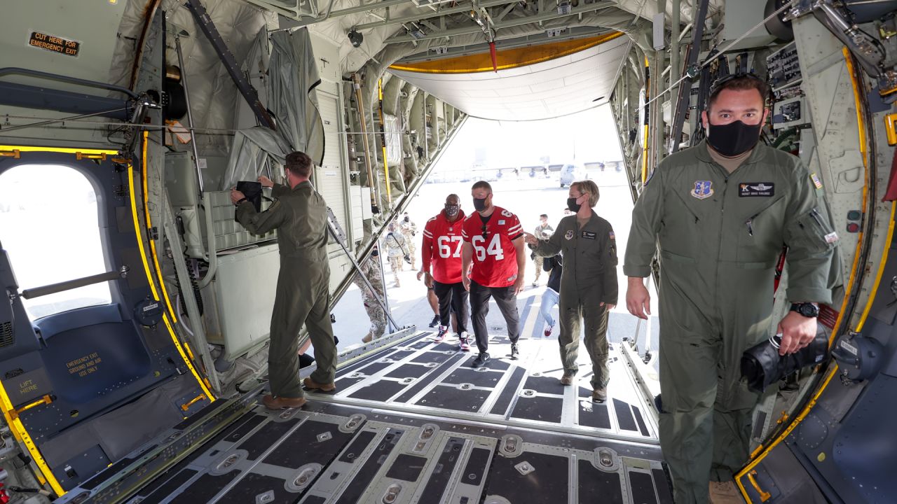 DVIDS - Images - AETC commander visits Holloman's Fightin' 49ers [Image 9  of 13]