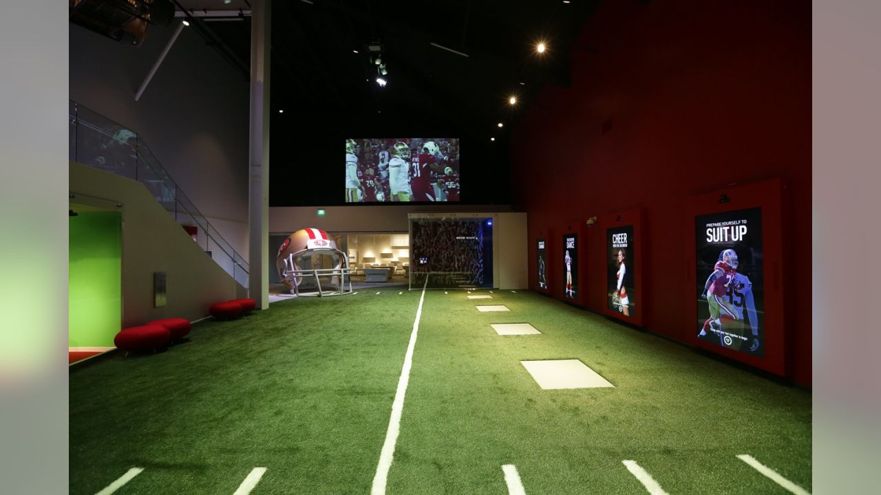 A Glimpse at the 49ers Museum