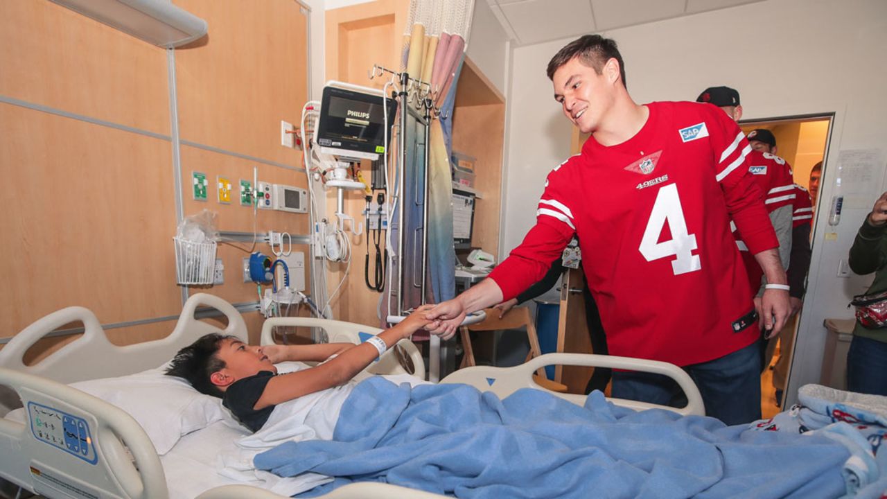 George Kittle Brightens Day for Children's Hospital Patients