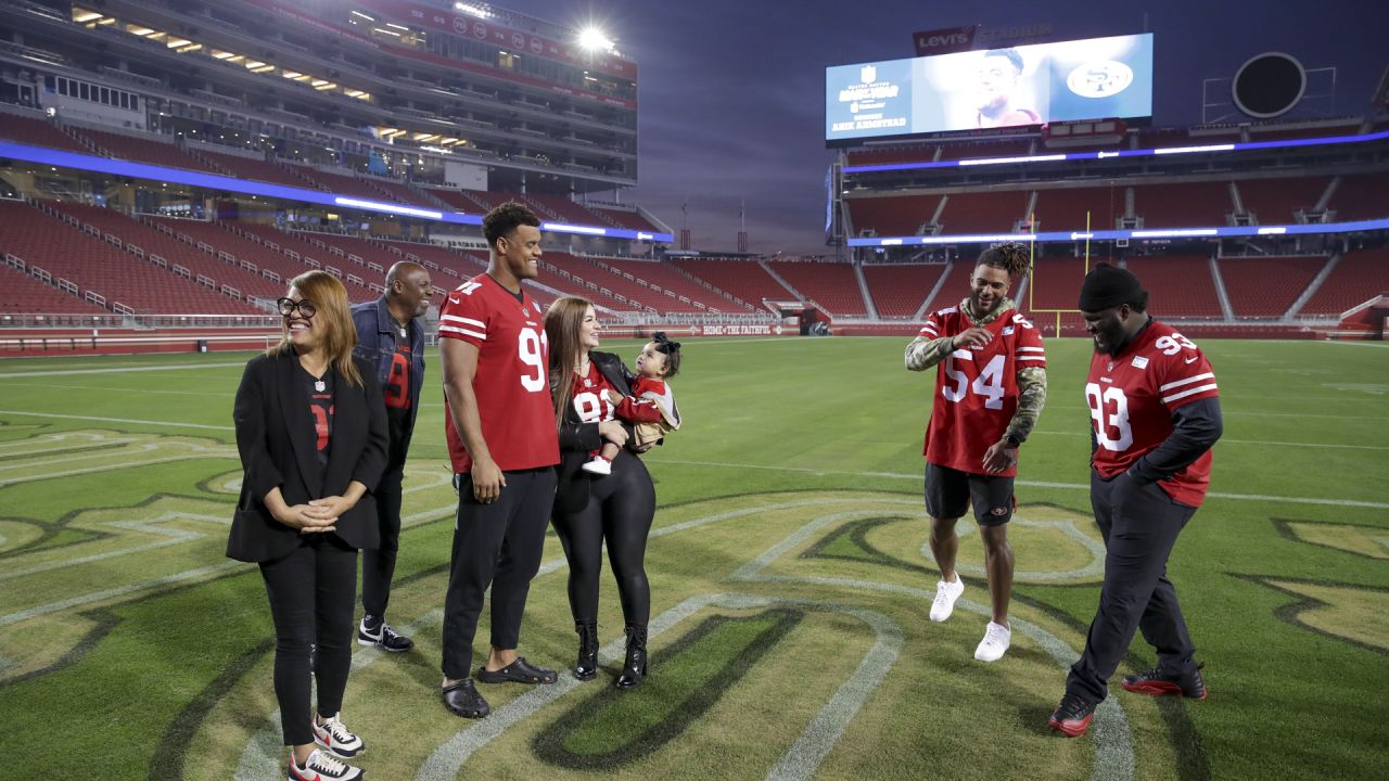 Arik Armstead's Teammates and Family Surprise Him with Man of the