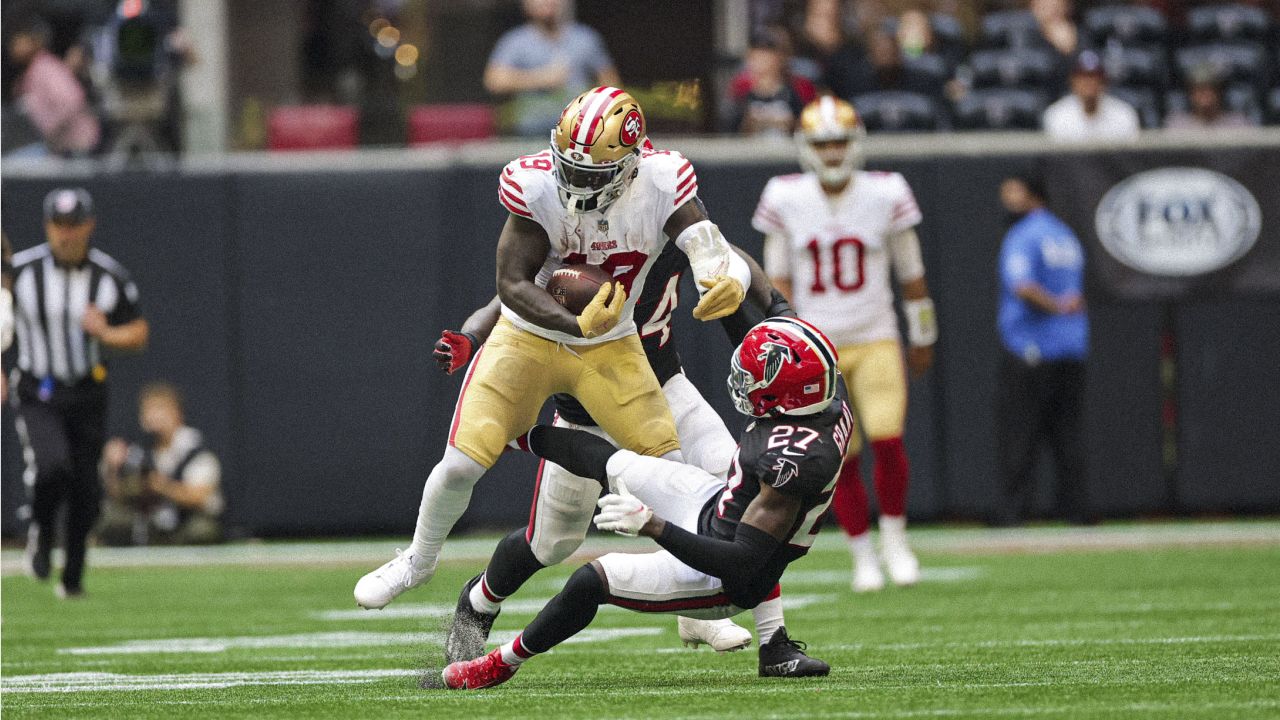 KC Chiefs Sign DL EDGE Charles Omenihu from San Francisco 49ers - Sports  Illustrated Kansas City Chiefs News, Analysis and More