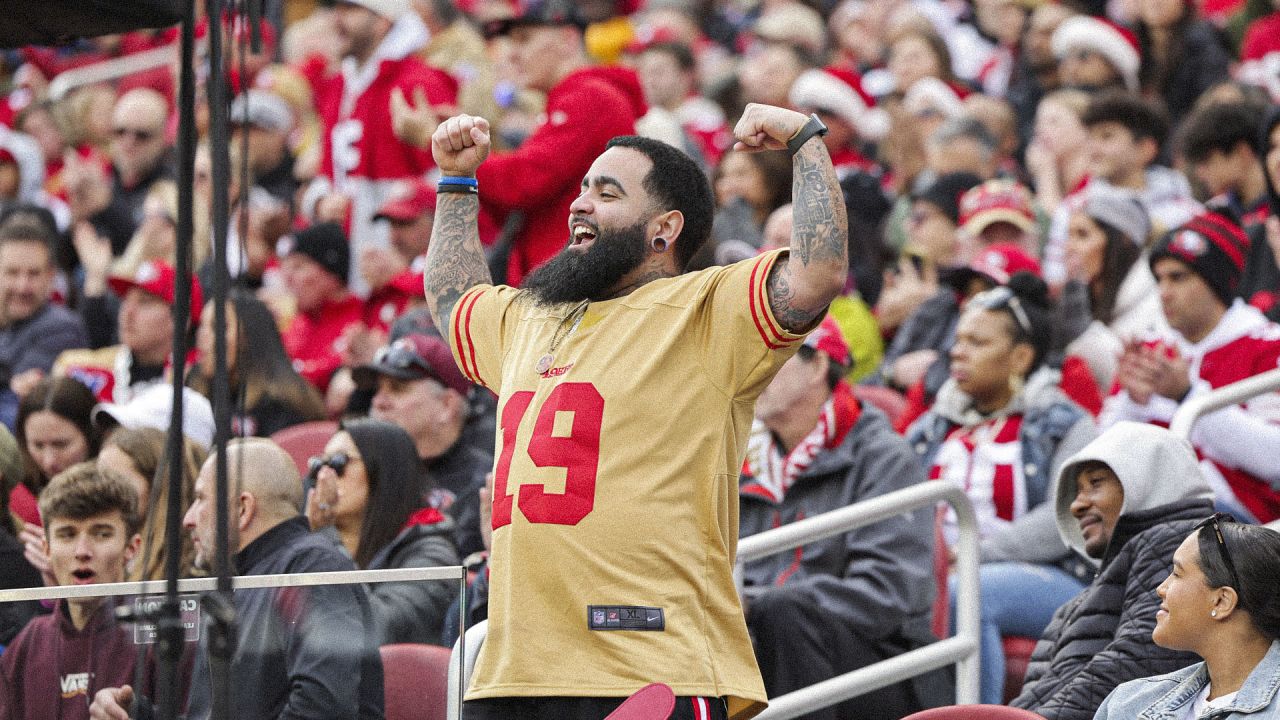 Tampa Bay or Dallas? Who 49ers fans should cheer for tonight and why