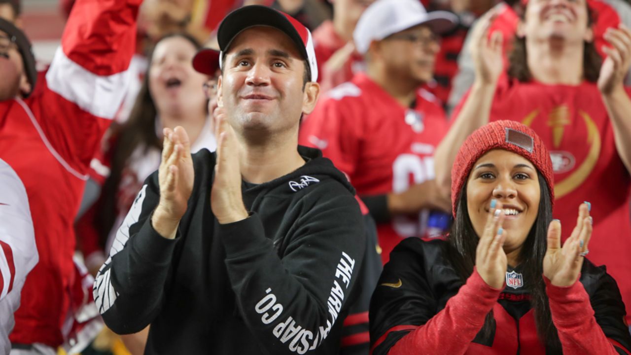 49ers Faithful Cheer on 'Sunday Night Football' Victory