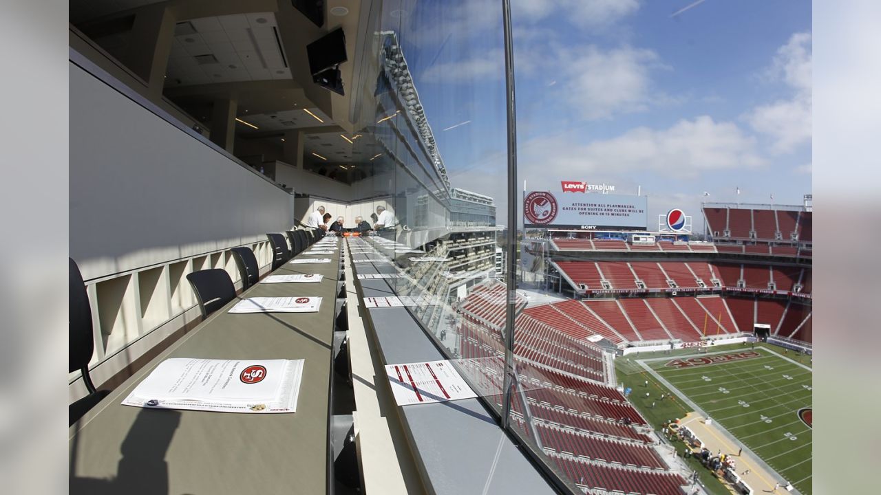 49ers Stadiums Then and Now