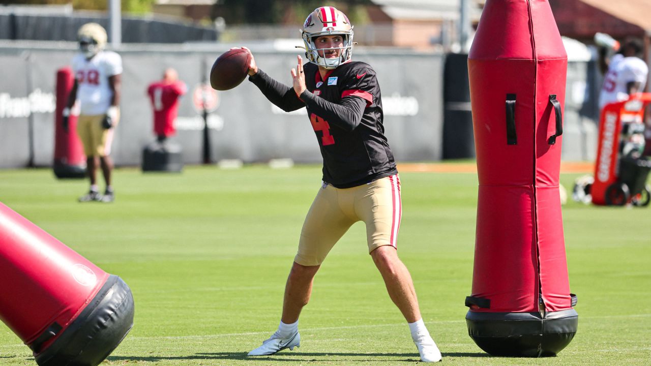 San Francisco 49ers running back Tyrion Davis-Price runs with the ball  during NFL football training camp Sunday, July 30, 2023, in Santa Clara,  Calif. (AP Photo/Godofredo A. Vásquez Stock Photo - Alamy