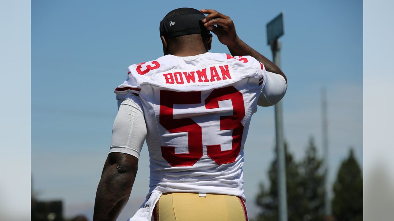 49ers' NaVorro Bowman returns home to D.C. for at-risk youth