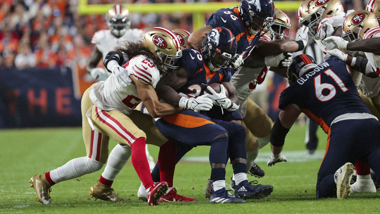 9,433 San Francisco 49ers V Denver Broncos Photos & High Res