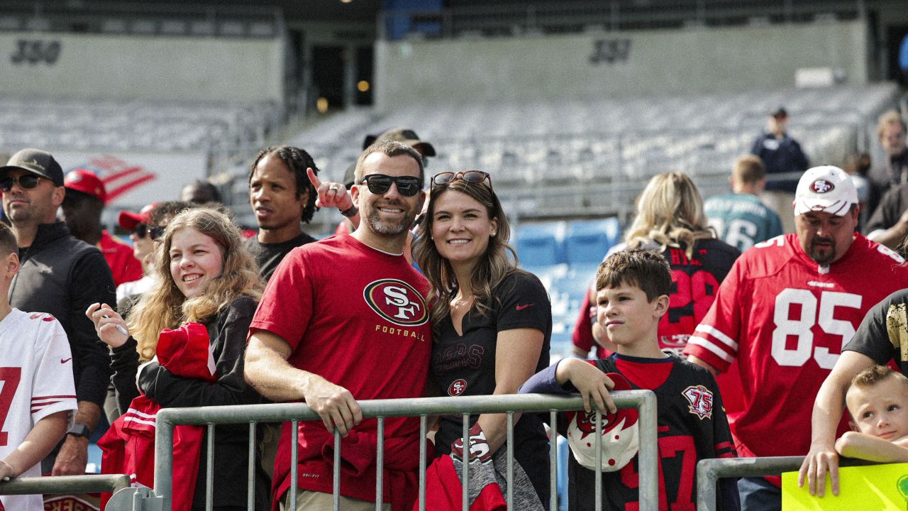 Disappointing': 49ers fans take over BofA Stadium as interest wanes for  losing Panthers