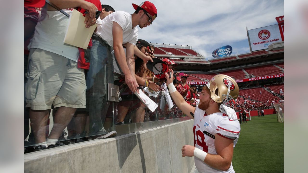 49ers Players Signing Autographs for the Faithful