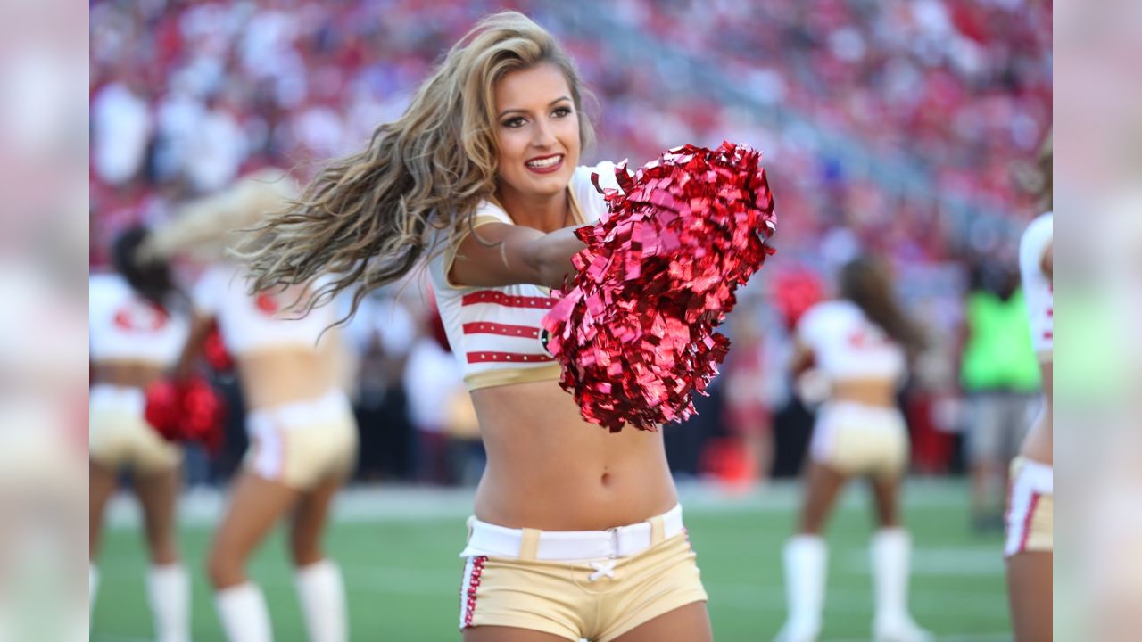 NFL Regular Season Week 2 – The 49ers Gold Rush – Ultimate Cheerleaders